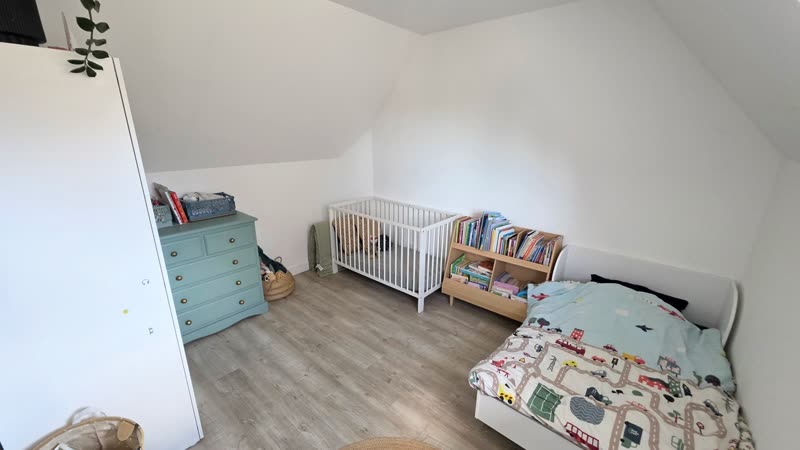 La deuxième chambre, à l'étage